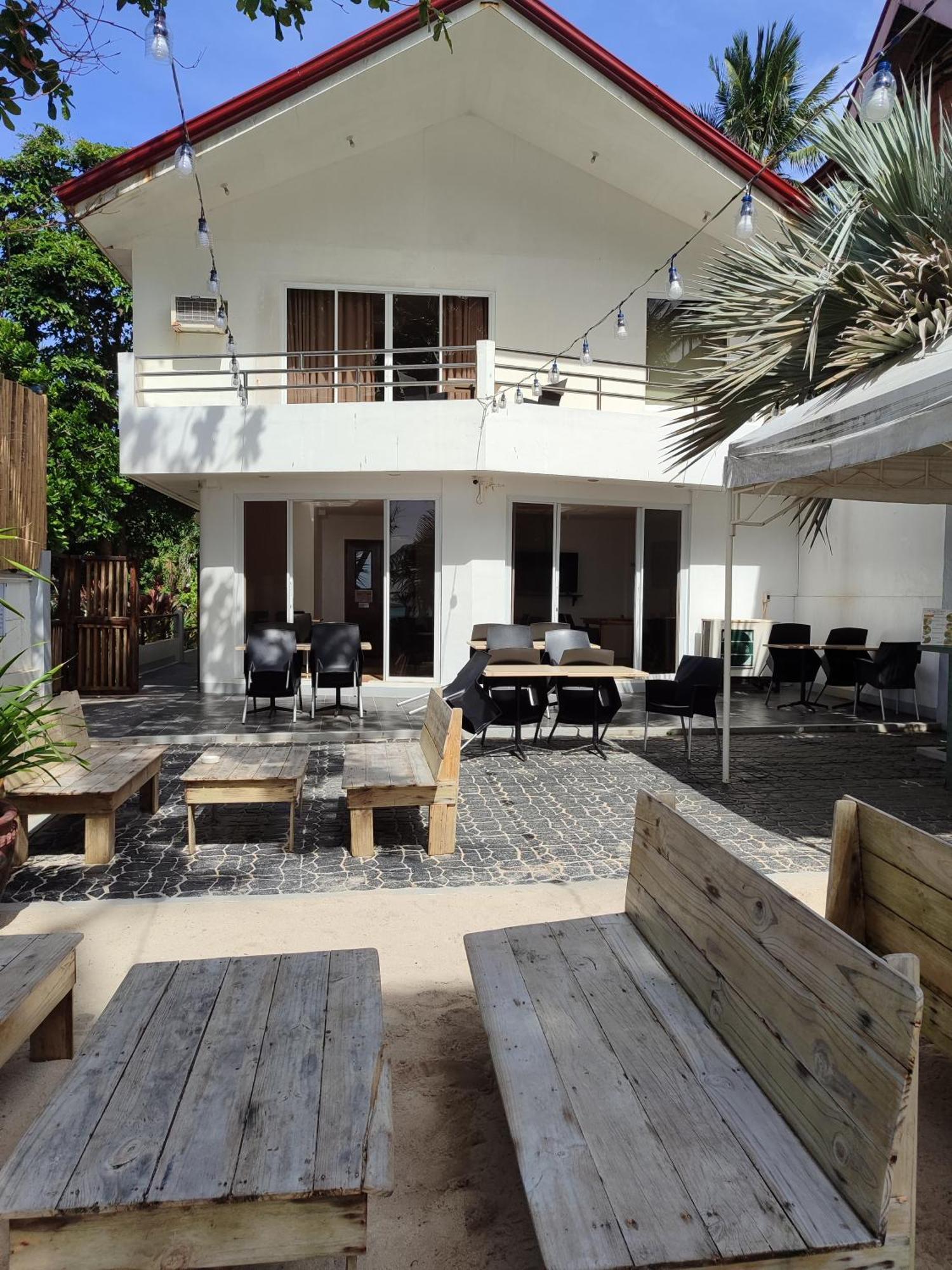 Castle Rock Boracay Aparthotel Yapak Exterior foto
